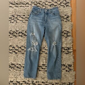 Levi’s premium denim cropped jeans